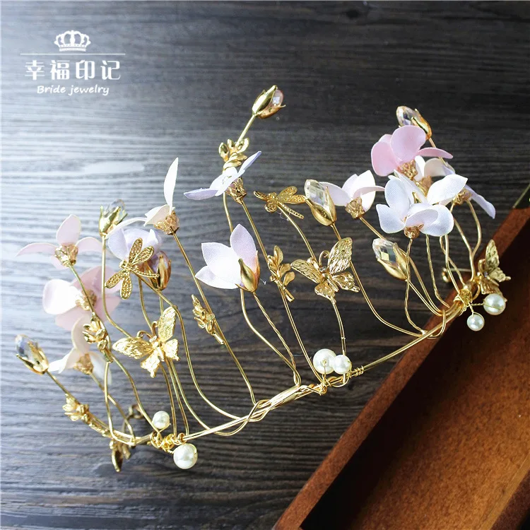 Korean Style Sweet Bride Gold Butterfly Large Crown Headdress Pink Floral Headdress Hair Accessories Crown Wedding Dress Ornamen
Korean Style Sweet Bride Gold Butterfly Large Crown Headdress Pink Floral Headdress Hair Accessories Crown Wedding Dress Ornamen