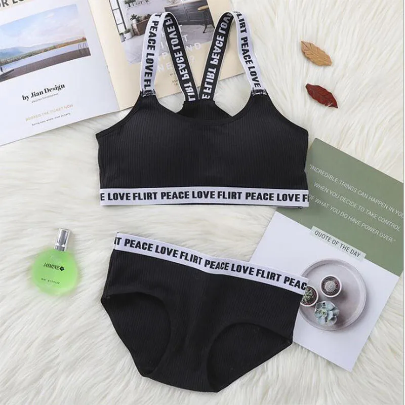 New Saisus Japanese Threaded Letter Soft Cotton Teen Girls Underwears Printed Sports Sling Bra Mid Waist Seamless Brief Suit
New Saisus Japanese Threaded Letter Soft Cotton Teen Girls Underwears Printed Sports Sling Bra Mid Waist Seamless Brief Suit