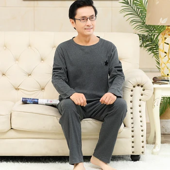 2020 Men's pajamas soft Thin Long-Sleeved Trousers Cardigan Lapel Men's Home Wear Dad Pajamas Men Pajama Sets pijama hombre 
2020 Men's pajamas soft Thin Long-Sleeved Trousers Cardigan Lapel Men's Home Wear Dad Pajamas Men Pajama Sets pijama hombre