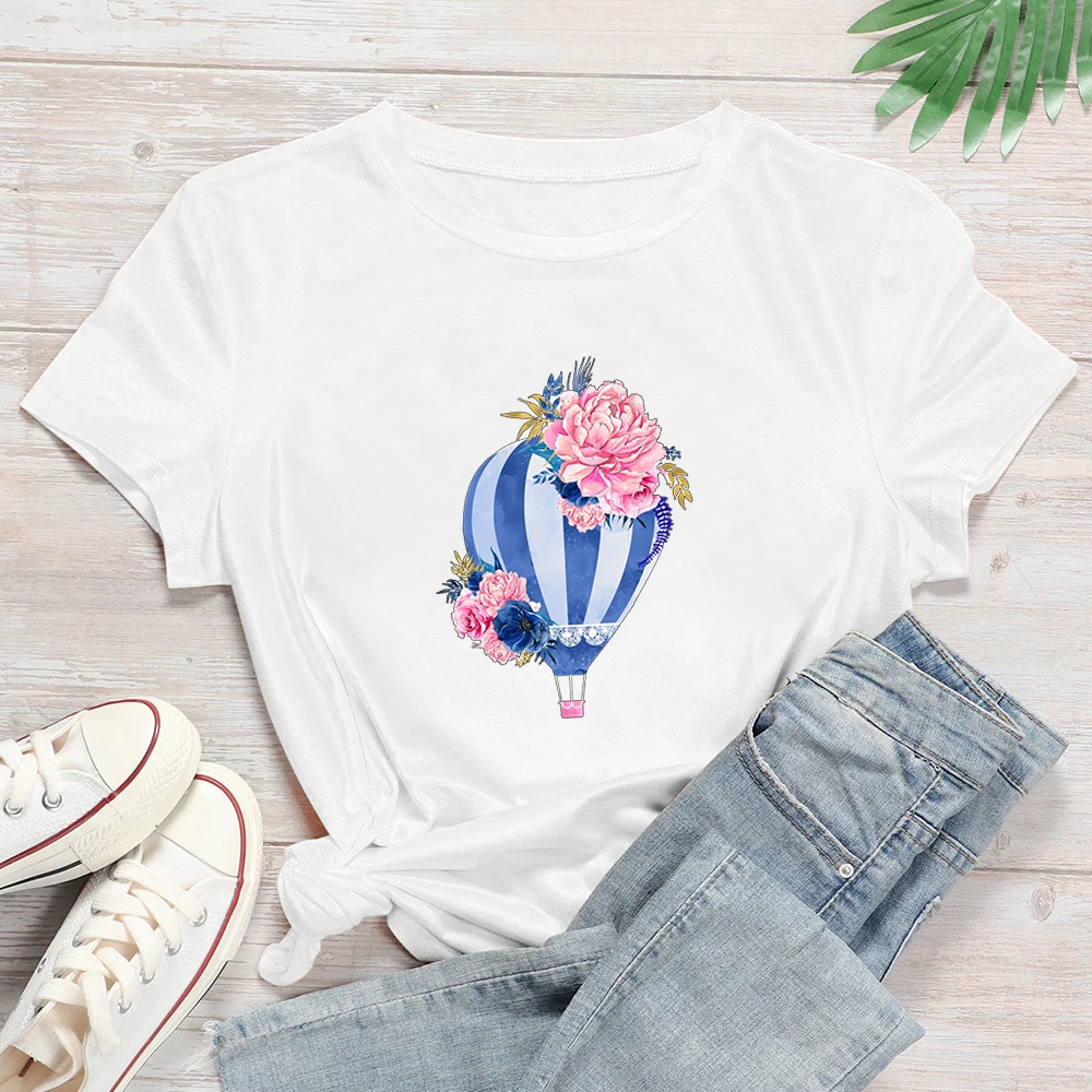 Gorgeous Red flowers and blue hot air balloon Graphic New T Shirt Women Cool Summer Aesthetic T-shirt High Quality T Shirt
Gorgeous Red flowers and blue hot air balloon Graphic New T Shirt Women Cool Summer Aesthetic T-shirt High Quality T Shirt