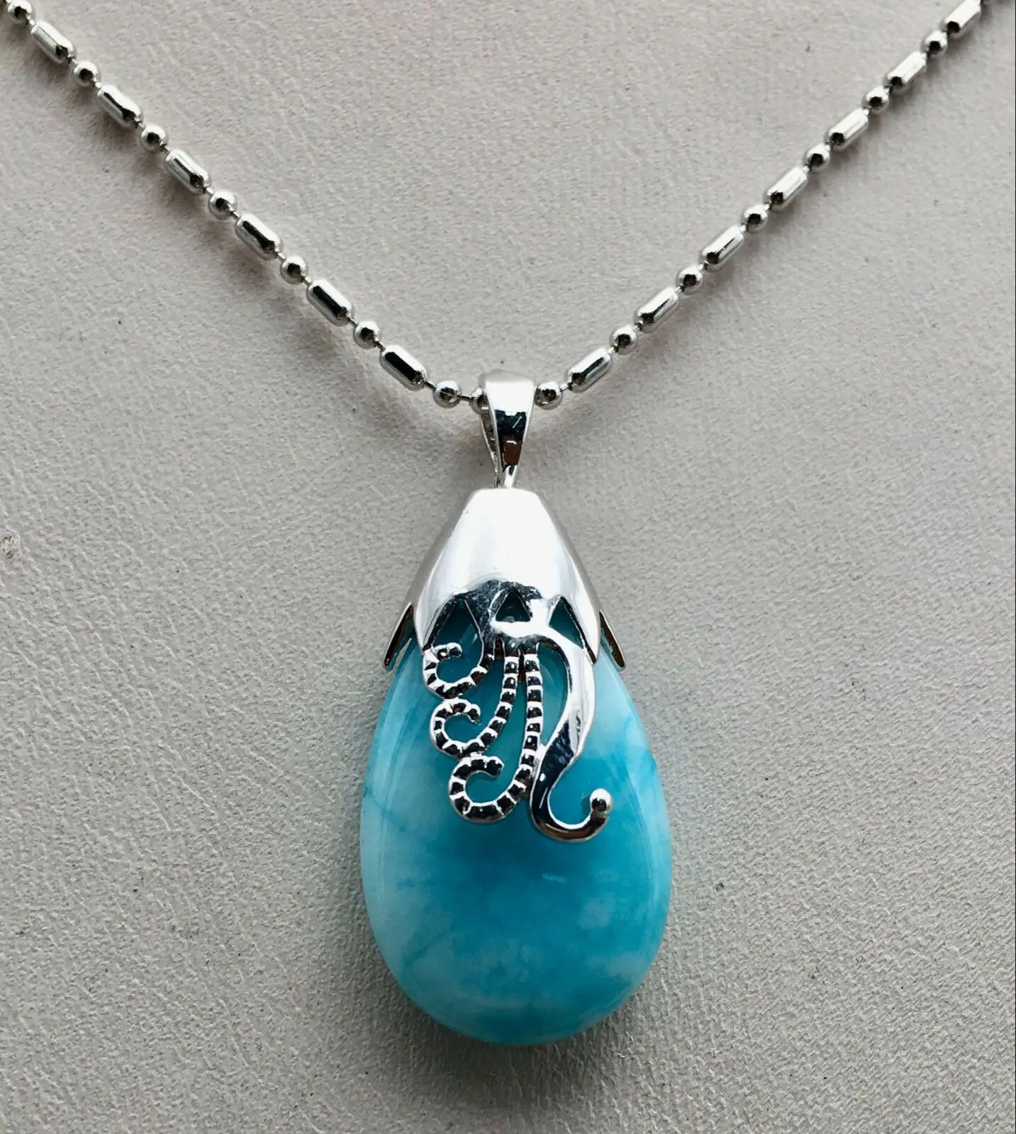Ожерелье с подвеской из натурального доминиканского ларимара нефрита сплава