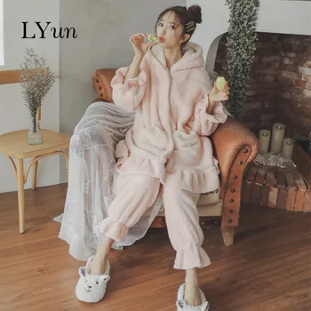 LYun Pajamas coral velvet ladies pajamas autumn and winter two-piece suit winter cute pajamas pink home service
LYun Pajamas coral velvet ladies pajamas autumn and winter two-piece suit winter cute pajamas pink home service