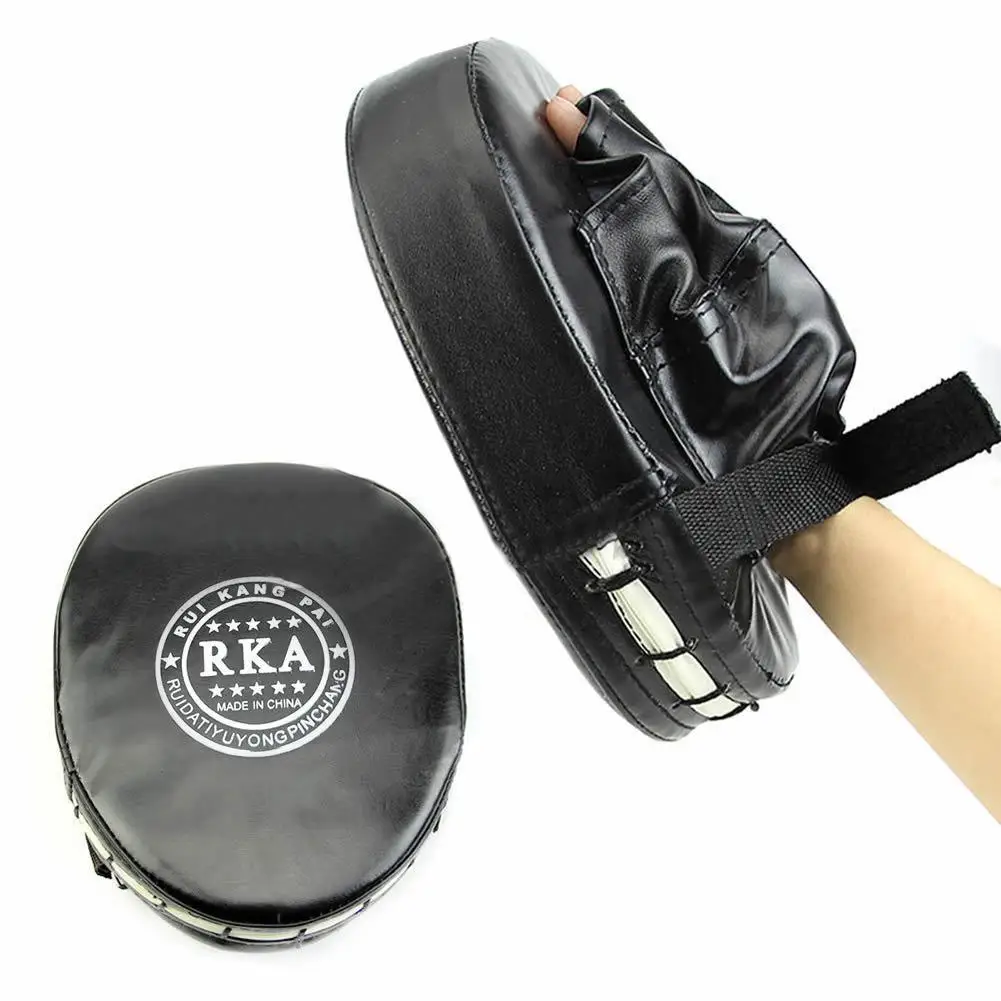 High Quality Boxing Hand Target MMA Martial Thai Kick Pad Kit Black Karate Training Mitt Focus Punch Pads Sparring Boxing Bags
High Quality Boxing Hand Target MMA Martial Thai Kick Pad Kit Black Karate Training Mitt Focus Punch Pads Sparring Boxing Bags