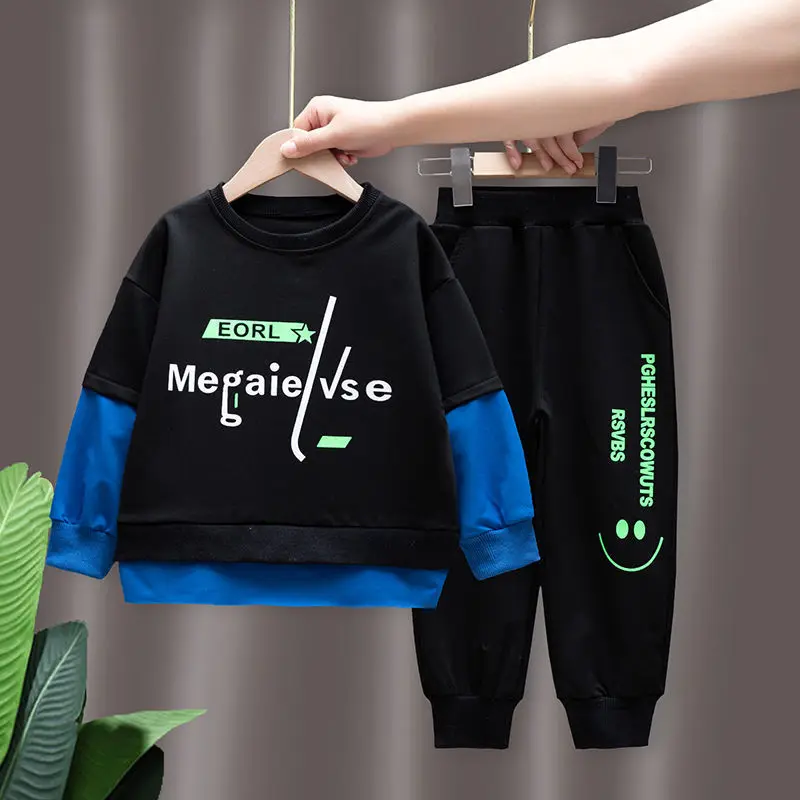 Kids Suits Fashion Long Sleeved Tracksuits Baby Boy Clothes Set Hooded Hoodies + Pants 2PCS Infant Outfits
Kids Suits Fashion Long Sleeved Tracksuits Baby Boy Clothes Set Hooded Hoodies + Pants 2PCS Infant Outfits