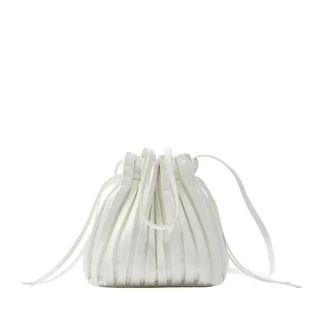 The new female bag white small pleated mini wild beam mouth female handbag messenger bag high quality bucket shoulder bag
The new female bag white small pleated mini wild beam mouth female handbag messenger bag high quality bucket shoulder bag
