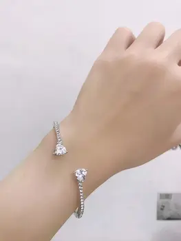 High quality SWA new style. The meaning of a companion, lady's noble Bracelet
High quality SWA new style. The meaning of a companion, lady's noble Bracelet