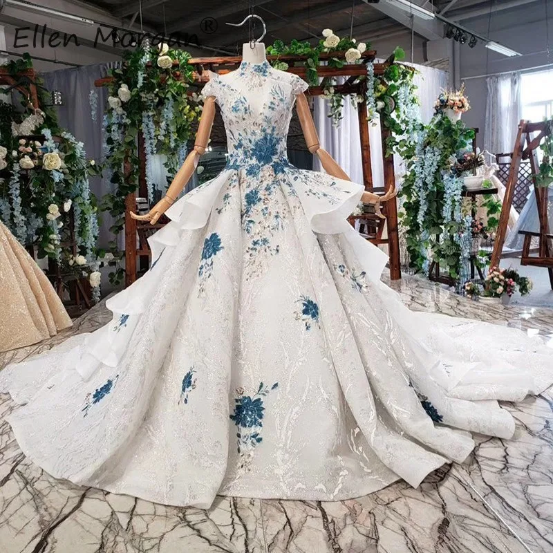 Saudi Arabian Colorful Ball Gowns Lace Weddidng Dresses Vintage 2019 High Neck Applique Sequins Backless Vestido De Novia 2019
Saudi Arabian Colorful Ball Gowns Lace Weddidng Dresses Vintage 2019 High Neck Applique Sequins Backless Vestido De Novia 2019