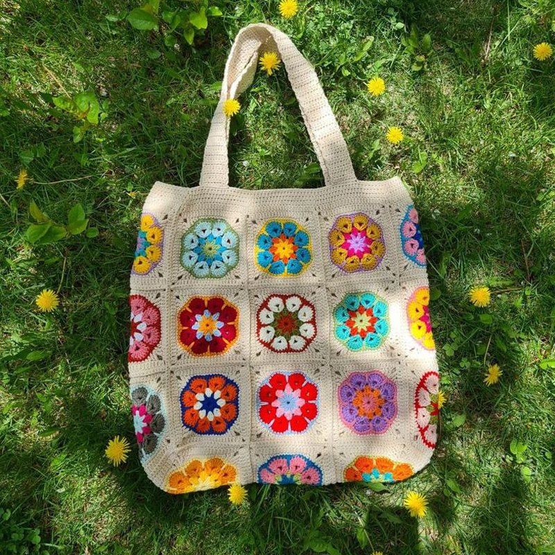 White Granny Square Handmade Crochet Shoulder Bag With Romanticl Daisy Flowers Bohemia Artist Tote Bag &DIY Kintting
White Granny Square Handmade Crochet Shoulder Bag With Romanticl Daisy Flowers Bohemia Artist Tote Bag &DIY Kintting