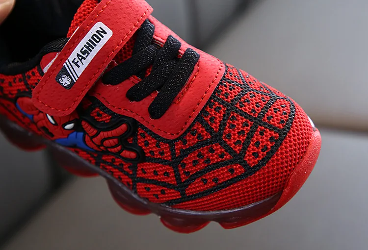 Spider man Kids Shoes With Lights Autumn Winter Toddler Boys Glowing Sneakers Children's Sports Shoes Girls Warm Led Sneakers