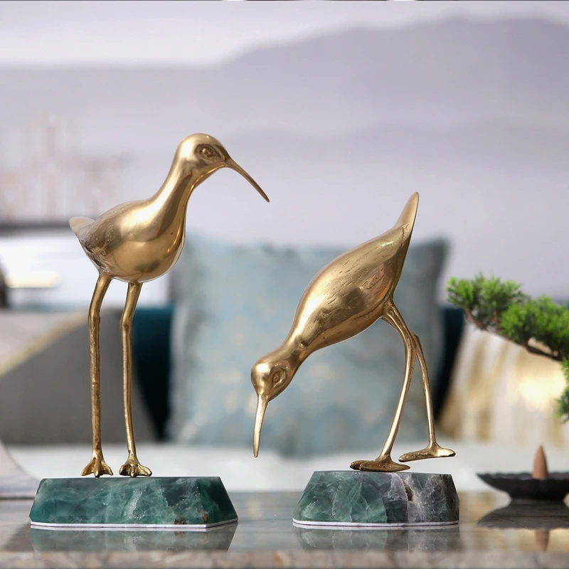 Gold Bird Looking For Food On Irregular Green Crystal Statue Home Crafts Room Decor Objects Office Hotel Desktop Decor Sculpture
Gold Bird Looking For Food On Irregular Green Crystal Statue Home Crafts Room Decor Objects Office Hotel Desktop Decor Sculpture
