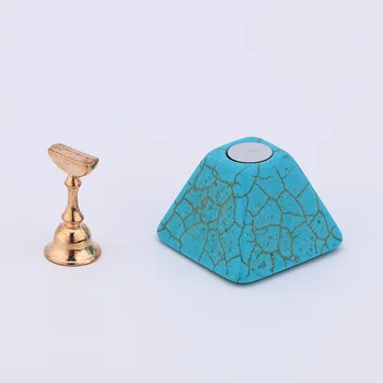 Nail Practice Base Stand Turquoise Base Strong Magnetic Crack Stone Practice Nail Plate Nail Display Stand Nail Tip Holder Nail
Nail Practice Base Stand Turquoise Base Strong Magnetic Crack Stone Practice Nail Plate Nail Display Stand Nail Tip Holder Nail
