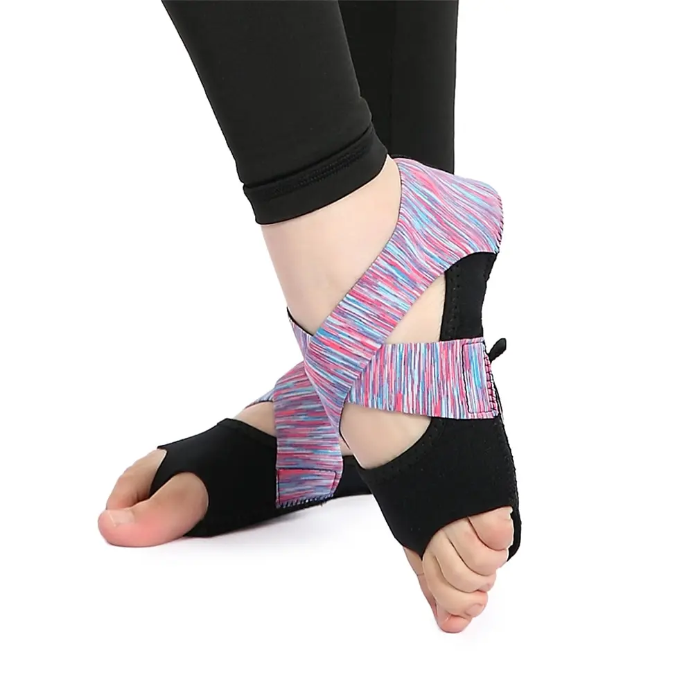Yoga Sock Women Half Toe Grip Non-slip for Yoga Pilates Training Shoes Professional Indoor Yoga Shoes
Yoga Sock Women Half Toe Grip Non-slip for Yoga Pilates Training Shoes Professional Indoor Yoga Shoes