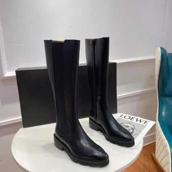 Women Long Boots Black Genuine Leather Women Flats Knee High Boots Female Fashion Long Boots Ladies Shoes женские шлепанцы 2020
Women Long Boots Black Genuine Leather Women Flats Knee High Boots Female Fashion Long Boots Ladies Shoes женские шлепанцы 2020