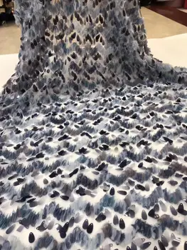 4 colors ( 5yards/pc ) fashion French net lace fabric with hanging sequins and embroidery latest Africa party lace FZZ637
4 colors ( 5yards/pc ) fashion French net lace fabric with hanging sequins and embroidery latest Africa party lace FZZ637