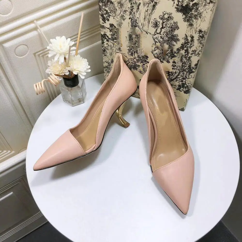 2019 Stylish design Ladies Pumps Pointed V Super Fashion Cats Heels women's Slingback Pumps Shoes 6CM Party Evening Pumps
2019 Stylish design Ladies Pumps Pointed V Super Fashion Cats Heels women's Slingback Pumps Shoes 6CM Party Evening Pumps