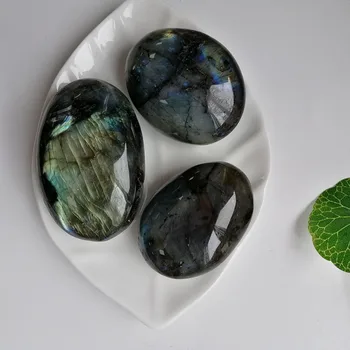 High Quality Labradorite Palm Stone Shape Stone Hand Crafted For Gift &Home Decor ZP
High Quality Labradorite Palm Stone Shape Stone Hand Crafted For Gift &Home Decor ZP