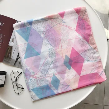 2020 luxury cotton silk spring and summer new color matching cotton linen beach towel room beach shawl ladies cotton scarf 
2020 luxury cotton silk spring and summer new color matching cotton linen beach towel room beach shawl ladies cotton scarf