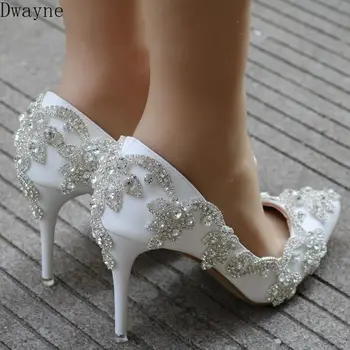 2020 new rhinestone stiletto pointed silk face female white high heels
2020 new rhinestone stiletto pointed silk face female white high heels