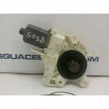 4M5T14553 WINDOW MOTOR FRONT RIGHT FORD FOCUS SPORTBREAK (CHAP)
4M5T14553 WINDOW MOTOR FRONT RIGHT FORD FOCUS SPORTBREAK (CHAP)