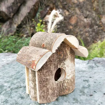 DIY Parrot Hanging Nest Bird House Easy Install Cabin Shape Garden Slanting Roof Outdoor Wooden Breeding Craft Decorative 
DIY Parrot Hanging Nest Bird House Easy Install Cabin Shape Garden Slanting Roof Outdoor Wooden Breeding Craft Decorative