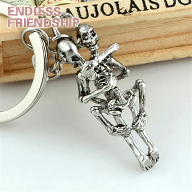 Punk Love Beyond Death Skull Keychain For Men Personalized luxury Car Keychains for Couples Skeleton Key Chains Halloween Gifts
Punk Love Beyond Death Skull Keychain For Men Personalized luxury Car Keychains for Couples Skeleton Key Chains Halloween Gifts