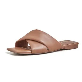 2020 summer new genuine leather flat women slippers square toe lazy shoes fashion sandals beach casual slippers women 
2020 summer new genuine leather flat women slippers square toe lazy shoes fashion sandals beach casual slippers women