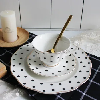 200ml Retro English Tea Coffee Cup and Saucer Set Black Polka Dot Stripe Pattern Low Bone China Ceramic Cup Support Wholesale
200ml Retro English Tea Coffee Cup and Saucer Set Black Polka Dot Stripe Pattern Low Bone China Ceramic Cup Support Wholesale