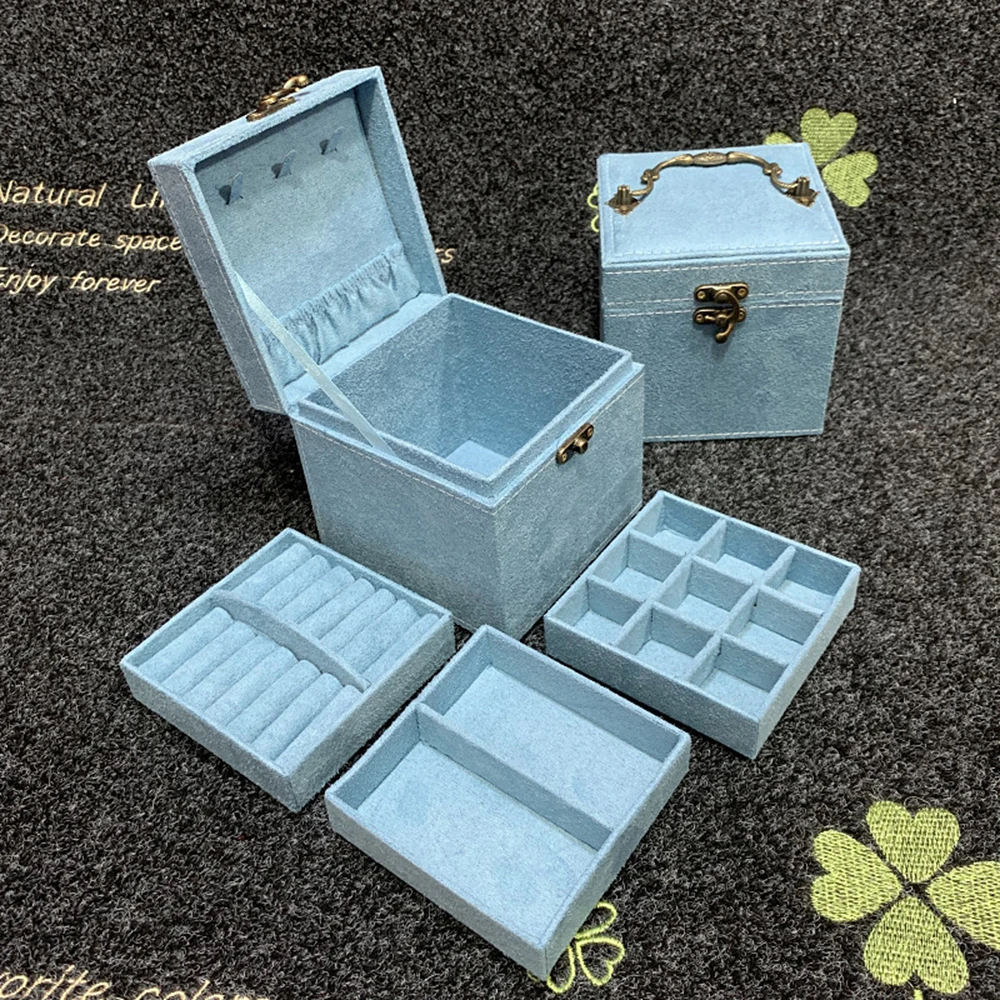 Three-layer Jewelry Box Button Leather Storage Zipper Jewelers Portable Jewelry Box 2020 Universal European Earring Gift Box
Three-layer Jewelry Box Button Leather Storage Zipper Jewelers Portable Jewelry Box 2020 Universal European Earring Gift Box