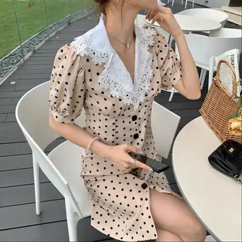 2020 Summer Fashionable Sweet Women Clothes Mini Dress Dot Print Lace Patchwork Flare Sleeve V-neck Short Sleeve
2020 Summer Fashionable Sweet Women Clothes Mini Dress Dot Print Lace Patchwork Flare Sleeve V-neck Short Sleeve