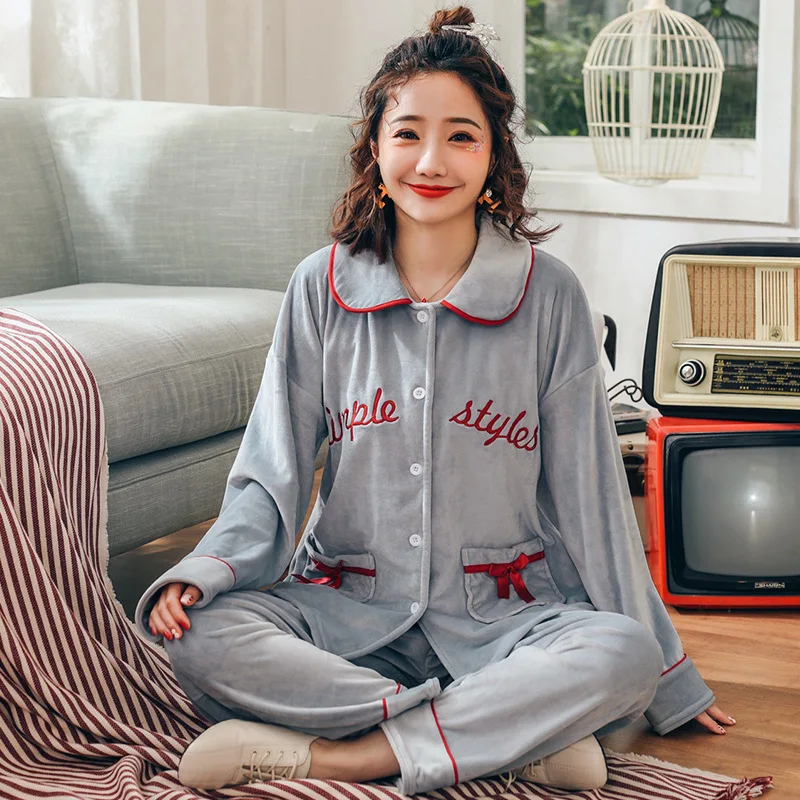 Coral Velvet Winter Women Pajama Sets Female Flannel Round Neck Cute Cartoon Red Letter Home Service Winter Warm Suit
Coral Velvet Winter Women Pajama Sets Female Flannel Round Neck Cute Cartoon Red Letter Home Service Winter Warm Suit