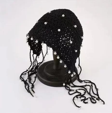 Vintage Pearl & Tassel Women's Knitted Beanie - Elegant Winter Style 5 H460df3c99da446e8a8d101647d798d017