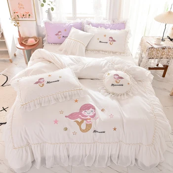 White Cartoon Mermaid Princess Embroidery 100% Cotton Girl Bedding Set Lace edge Duvet Cover Bed Sheet Bed Skirt Pillowcases
White Cartoon Mermaid Princess Embroidery 100% Cotton Girl Bedding Set Lace edge Duvet Cover Bed Sheet Bed Skirt Pillowcases