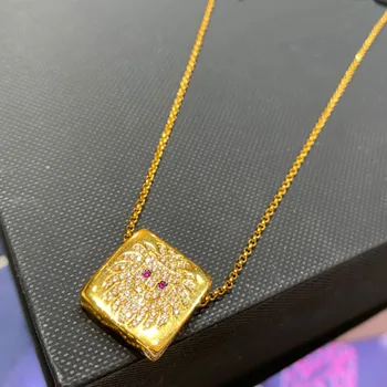 UMGODLY Fashion Yellow Gold Color Necklace Lion Pendant Adjustable Necklace Micro Cubic Zirconia Red Eyes Women Brand Jewelry
UMGODLY Fashion Yellow Gold Color Necklace Lion Pendant Adjustable Necklace Micro Cubic Zirconia Red Eyes Women Brand Jewelry
