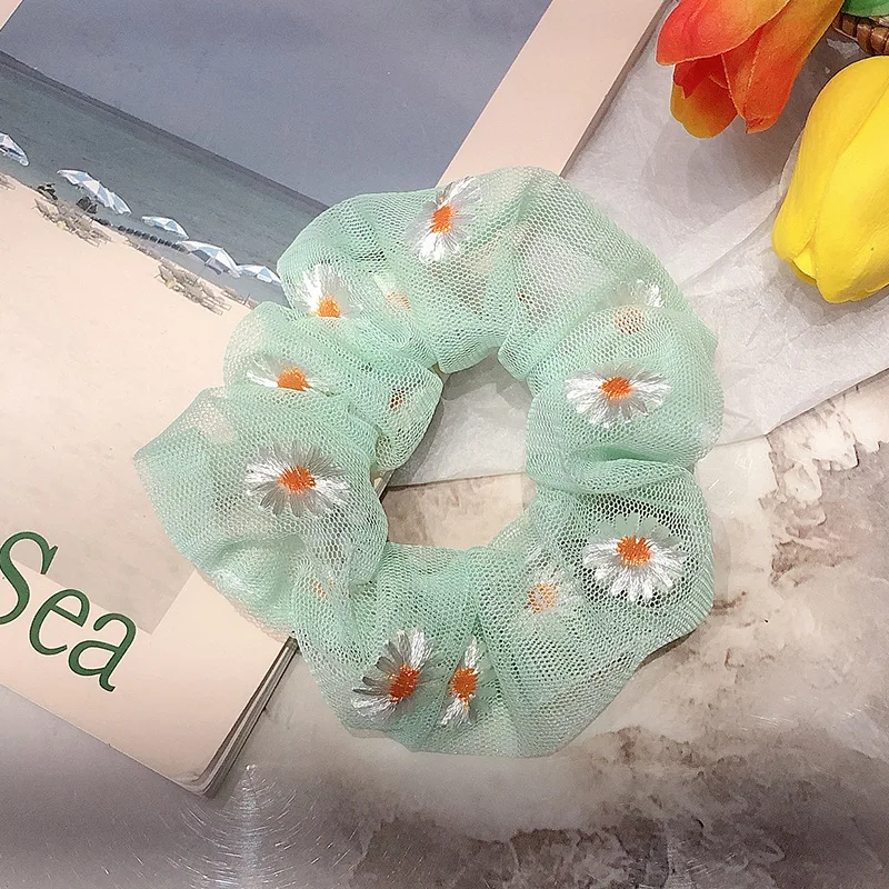 Monternet yarn daisy embroidery hair rope hair tie brandy super fairy girl tied head rope large intestine hair accessories femal
Monternet yarn daisy embroidery hair rope hair tie brandy super fairy girl tied head rope large intestine hair accessories femal