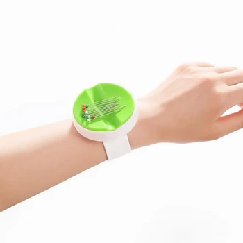 New Magnetic Wrist Wear Needle Box Plastic DIY Round Sewing Needle Case Pin Cushion Storage Box Weave Sewing Accessories Green
New Magnetic Wrist Wear Needle Box Plastic DIY Round Sewing Needle Case Pin Cushion Storage Box Weave Sewing Accessories Green