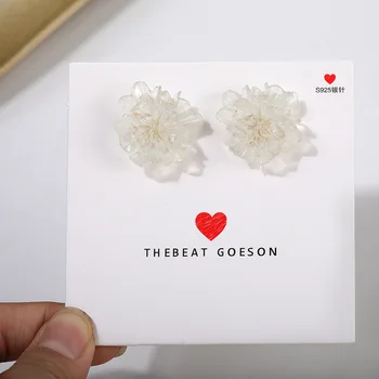 Charm New Needle Earrings Temperament Simple Transparent Three-dimensional Resin Flower Earrings Women Sweet Earring
Charm New Needle Earrings Temperament Simple Transparent Three-dimensional Resin Flower Earrings Women Sweet Earring
