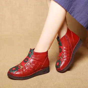 Genuine Leather Winter Boots Women Short Plush Ethnic Retro Flat Shoes Woman Ankle Boots Elegant Flower Print Booties 2020
Genuine Leather Winter Boots Women Short Plush Ethnic Retro Flat Shoes Woman Ankle Boots Elegant Flower Print Booties 2020
