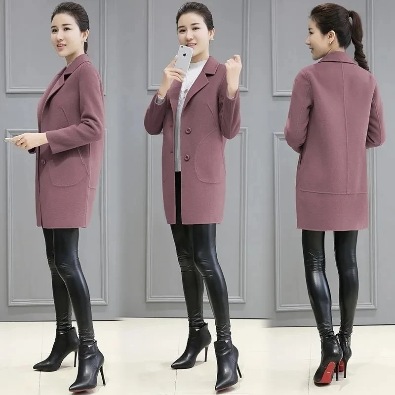Women‘s Suit Neck Wool Coat 2021 Woman Autumn Winter Mid-Length lining Coat Slim Solid Color Woolen Jacket Female 545
Women‘s Suit Neck Wool Coat 2021 Woman Autumn Winter Mid-Length lining Coat Slim Solid Color Woolen Jacket Female 545
