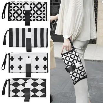 Portable Mini Baby Diaper Changing Bag Waterproof Reusable Geometry Print Nappy Bag Travel Hanging Carriage Stroller Accessories
Portable Mini Baby Diaper Changing Bag Waterproof Reusable Geometry Print Nappy Bag Travel Hanging Carriage Stroller Accessories