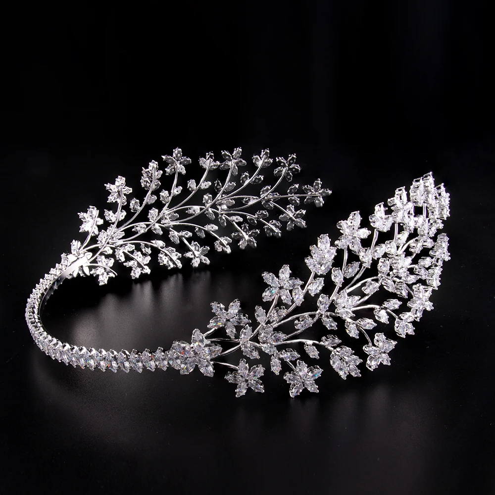 YCDZSWWL INS Style Bride Crown Crystal Headdress Wedding Makeup Birthday Party Headband Zircon Tiaras for Women
YCDZSWWL INS Style Bride Crown Crystal Headdress Wedding Makeup Birthday Party Headband Zircon Tiaras for Women