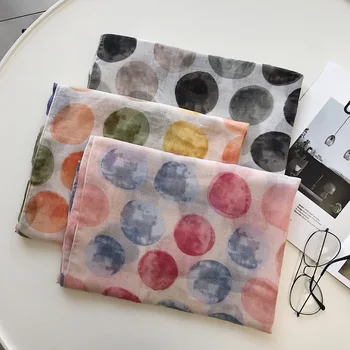Fashion spring and autumn Luxury quality cotton shawl women Dot print warm scarf Cotton and linen sunscreen Flower silk scarves
Fashion spring and autumn Luxury quality cotton shawl women Dot print warm scarf Cotton and linen sunscreen Flower silk scarves