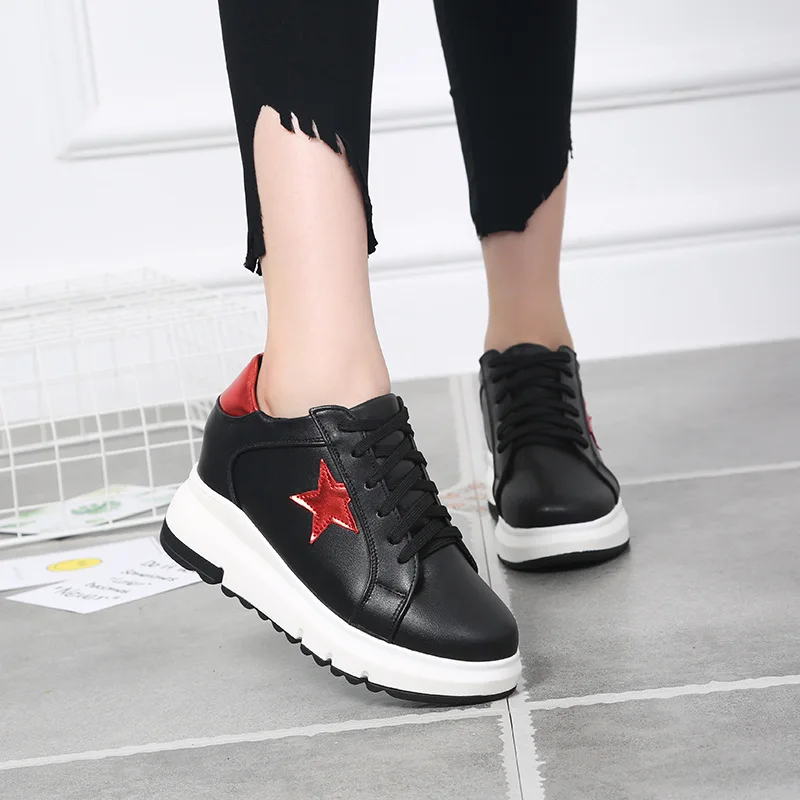 Kmx-666 Women's Slanted Heel Shoes Korean-style Fashion Lace-up Versatile Students Casual Sports Shoes Fashion Large Size Shoes 
Kmx-666 Women's Slanted Heel Shoes Korean-style Fashion Lace-up Versatile Students Casual Sports Shoes Fashion Large Size Shoes
