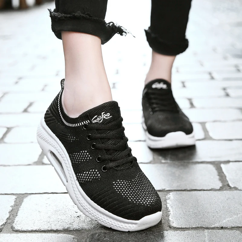 2020 New Women Training Shoes Thick Bottom Walking Women Shoe Light Weight Women Designer Shoes Breathable Sport Shoe For Girls
2020 New Women Training Shoes Thick Bottom Walking Women Shoe Light Weight Women Designer Shoes Breathable Sport Shoe For Girls