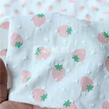 Strawberry Polka Dot Cotton Patchwork Fabric Home Textiles Quilting Fabric for Sewing 100% Cotton Fabric DIY Apparel Sewing
Strawberry Polka Dot Cotton Patchwork Fabric Home Textiles Quilting Fabric for Sewing 100% Cotton Fabric DIY Apparel Sewing