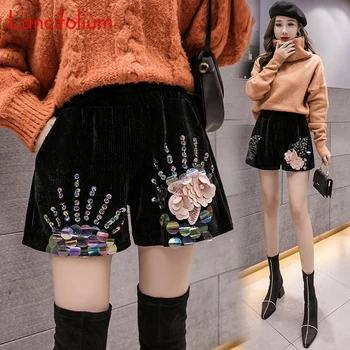 Black Corduroy Shorts Women 2020 Korean Wide Leg Elastic High Waist Shorts Ladies Sequin Floral Baddie Sexy Cute Shorts Femme 
Black Corduroy Shorts Women 2020 Korean Wide Leg Elastic High Waist Shorts Ladies Sequin Floral Baddie Sexy Cute Shorts Femme