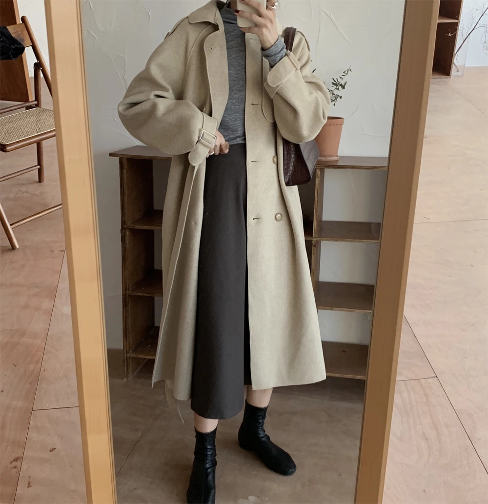 Autumn And Winter Korean Woolen Blended Coat Women Vintage Lapel Single-Breasted Long Sleeve Loose Lace-Up Waist Female Overcoat
Autumn And Winter Korean Woolen Blended Coat Women Vintage Lapel Single-Breasted Long Sleeve Loose Lace-Up Waist Female Overcoat
