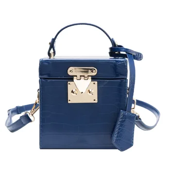 New 2020 Lock Small Square Box Bag Alligator Pattern Elegant Popular Messenger Bag Female Travel Summer Cross Body Bag
New 2020 Lock Small Square Box Bag Alligator Pattern Elegant Popular Messenger Bag Female Travel Summer Cross Body Bag