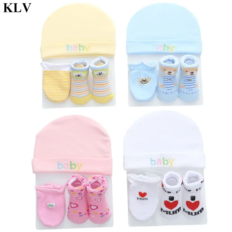 

KLV Cute Cotton Baby Boys Baby Girls Hat Socks Cap Set Cartoon Cotton Hat Anti Scraching Gloves Baby Hats Bonnet For Newborns