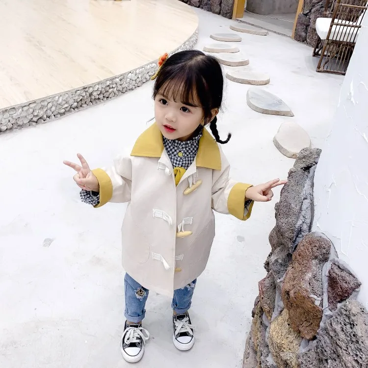 New autumn Korean style long section sweet turn down collar hit color windbreak jacket outerwear with Horn buckles for girls
New autumn Korean style long section sweet turn down collar hit color windbreak jacket outerwear with Horn buckles for girls