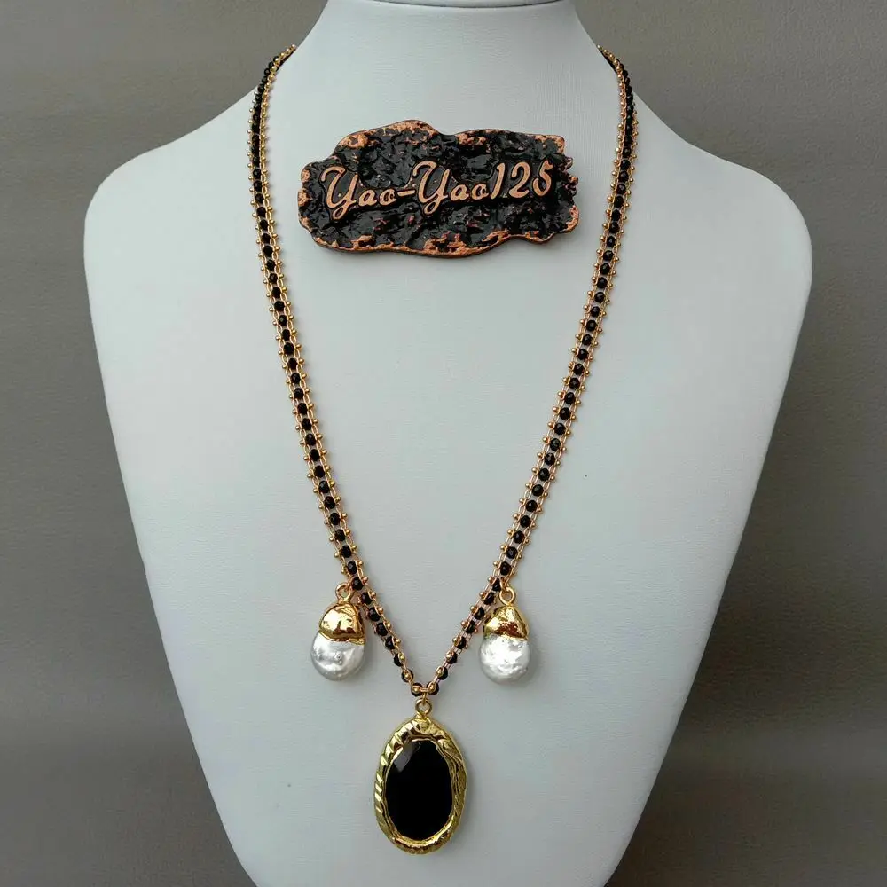 19" Black Color Crystal Chain Necklace White Keshi Pearl Onyx Pendant
19" Black Color Crystal Chain Necklace White Keshi Pearl Onyx Pendant